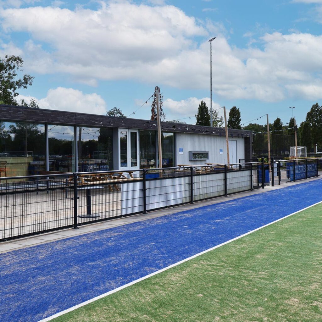 Sportveld bij locatie Koveni in Nieuwegein