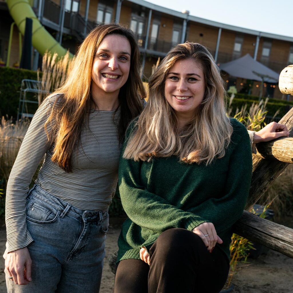 Kids Lodge medewerkers Sarah en Sabine bij locatie Trimaran in Houten